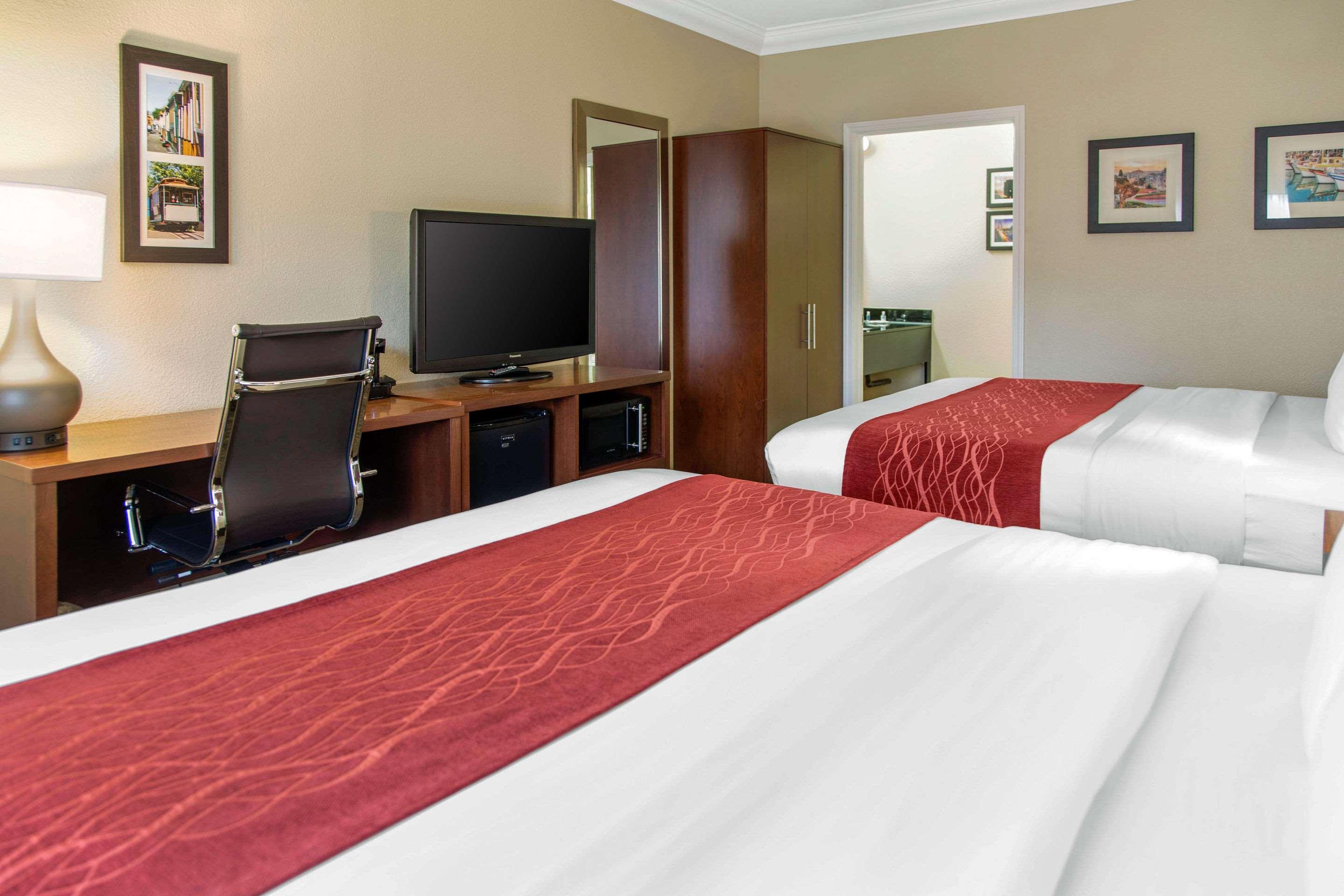 Comfort Inn & Suites San Francisco Airport North Саут-Сан-Франциско Екстер'єр фото