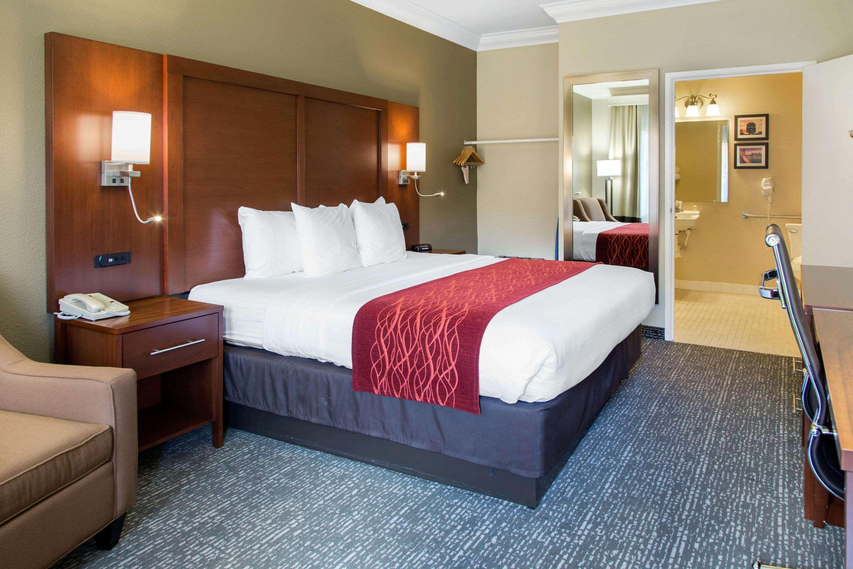 Comfort Inn & Suites San Francisco Airport North Саут-Сан-Франциско Екстер'єр фото