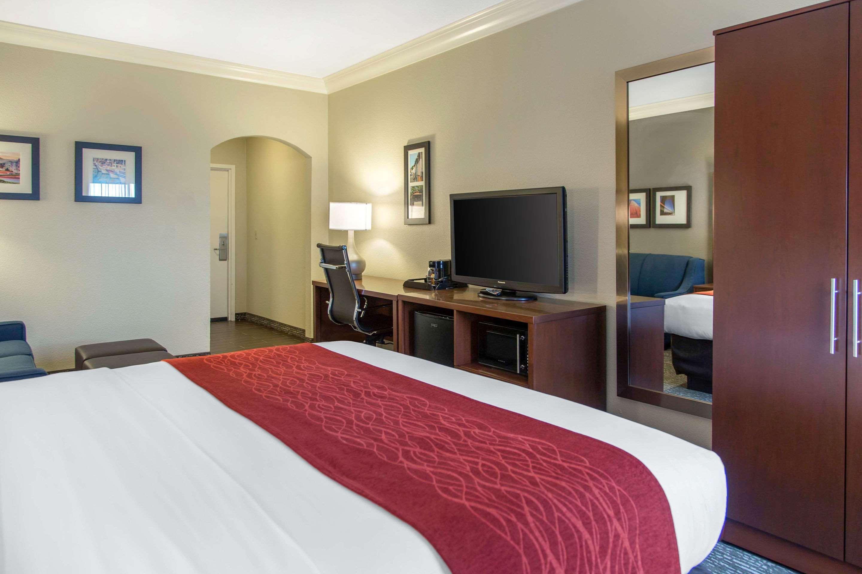 Comfort Inn & Suites San Francisco Airport North Саут-Сан-Франциско Екстер'єр фото